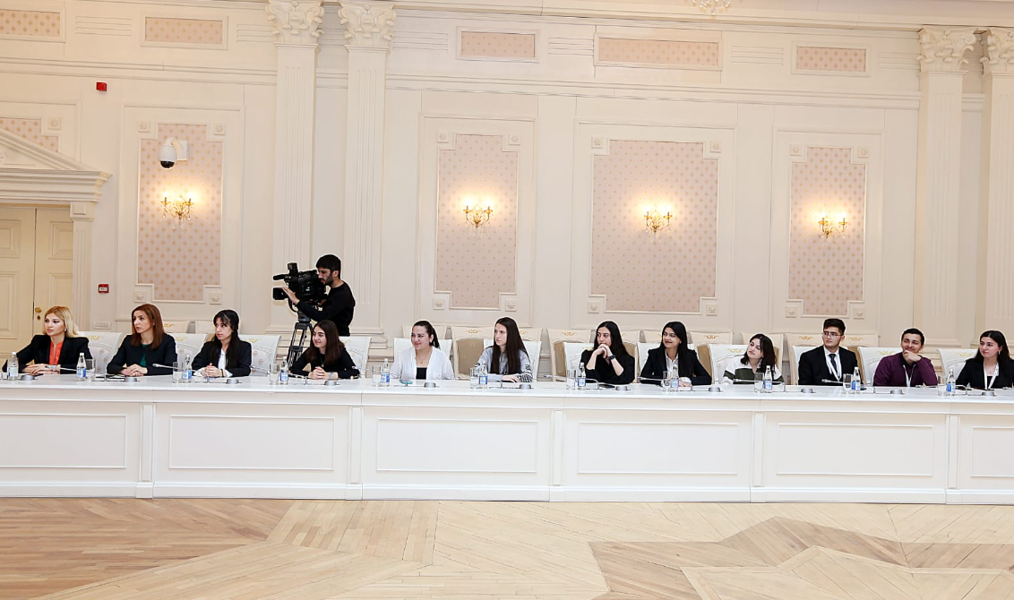 Ali Məhkəmə və MEDİA-nın birgə təşkilatçılığı ilə tələbələr üçün seminar keçirildi - FOTOLAR